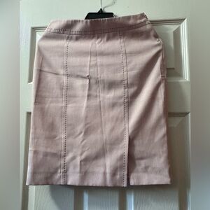 Mode Pink Size 2 Skirt. New without tag. Purchased couple of years from Romania